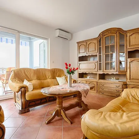 Studio Cerovsek Apartmán *
